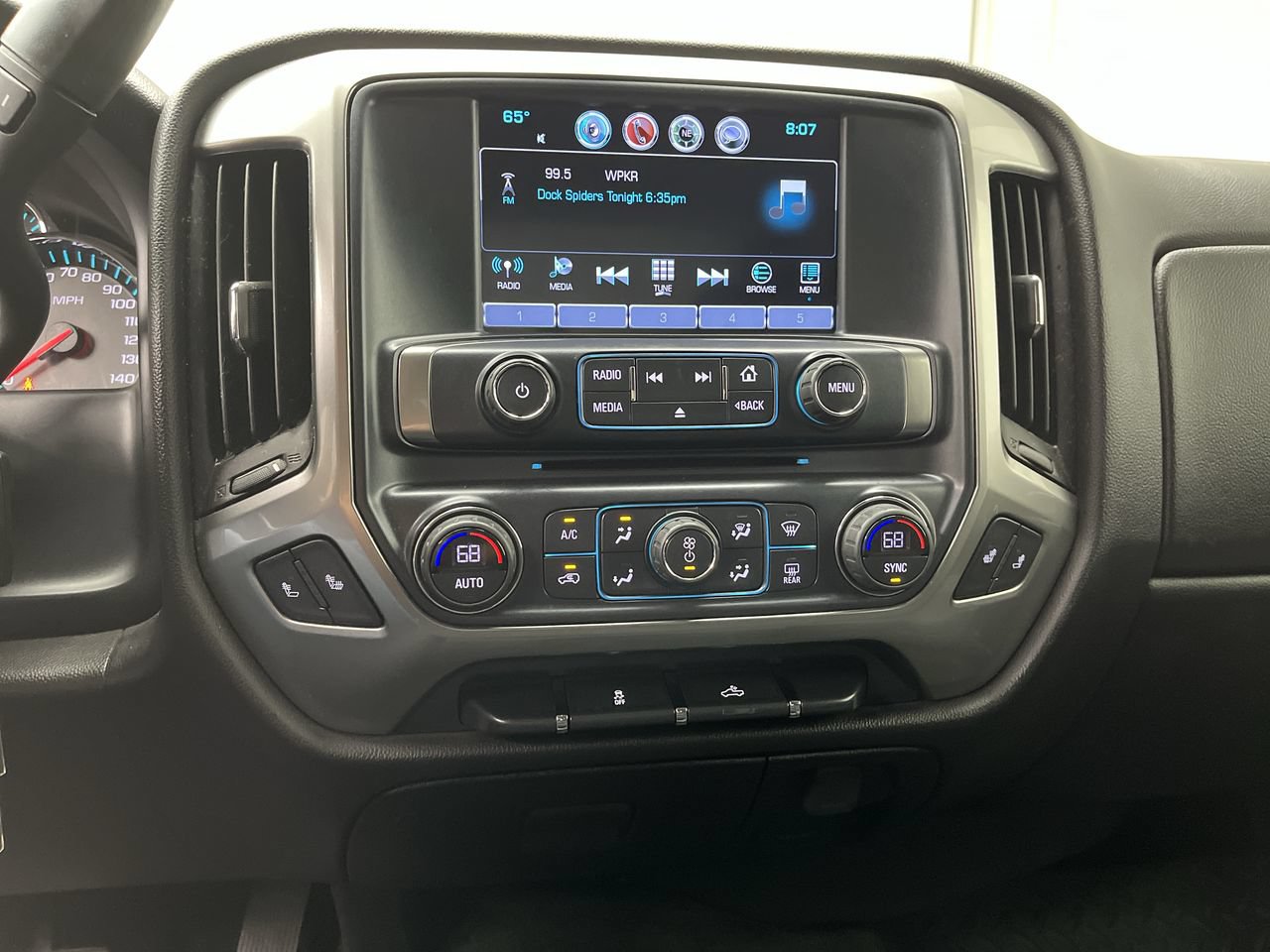 Used 2017 Chevrolet Silverado 1500 LT w/ All Star Edition AWD/4WD image 17