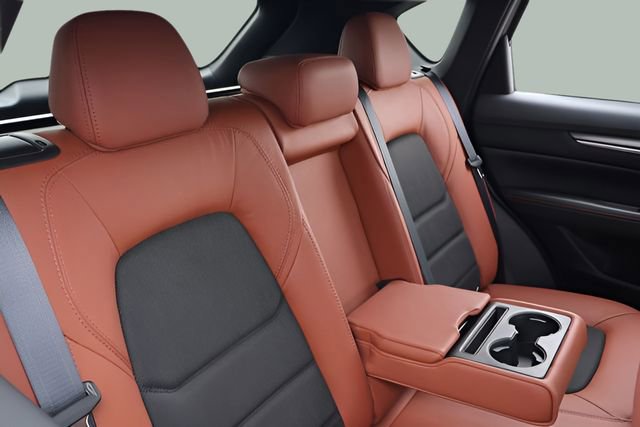 Used 2025 MAZDA CX-5 Carbon Edition image 18