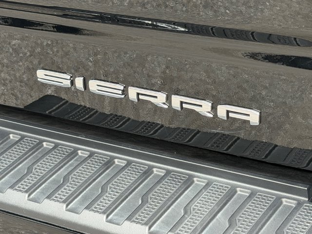 Used 2025 GMC Sierra 1500 Denali AWD/4WD image 10