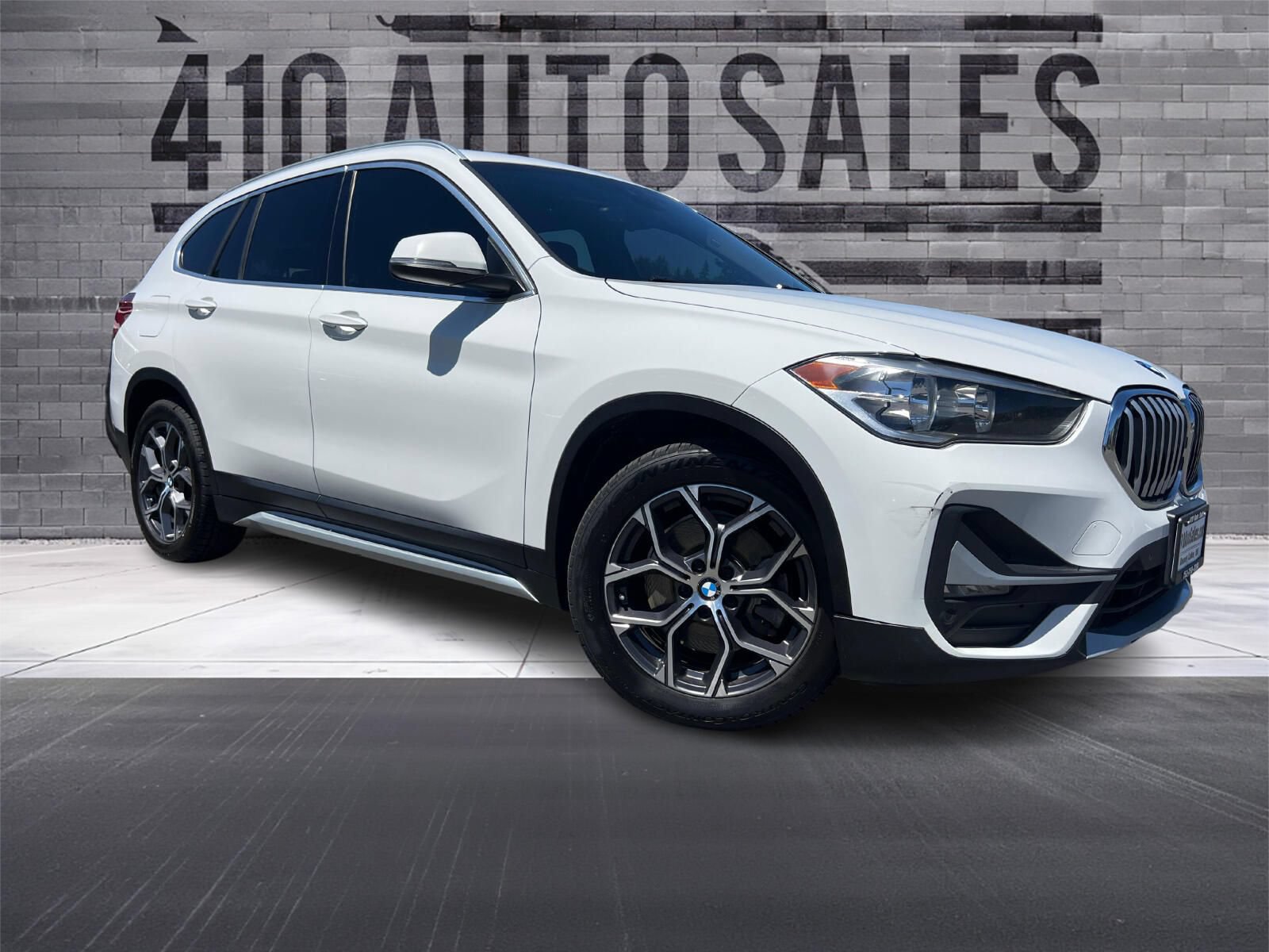 Used 2020 BMW X1 xDrive28i AWD/4WD image 1