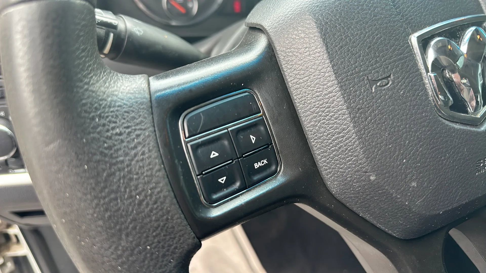 Used 2012 RAM 1500 Classic SLT AWD/4WD image 19