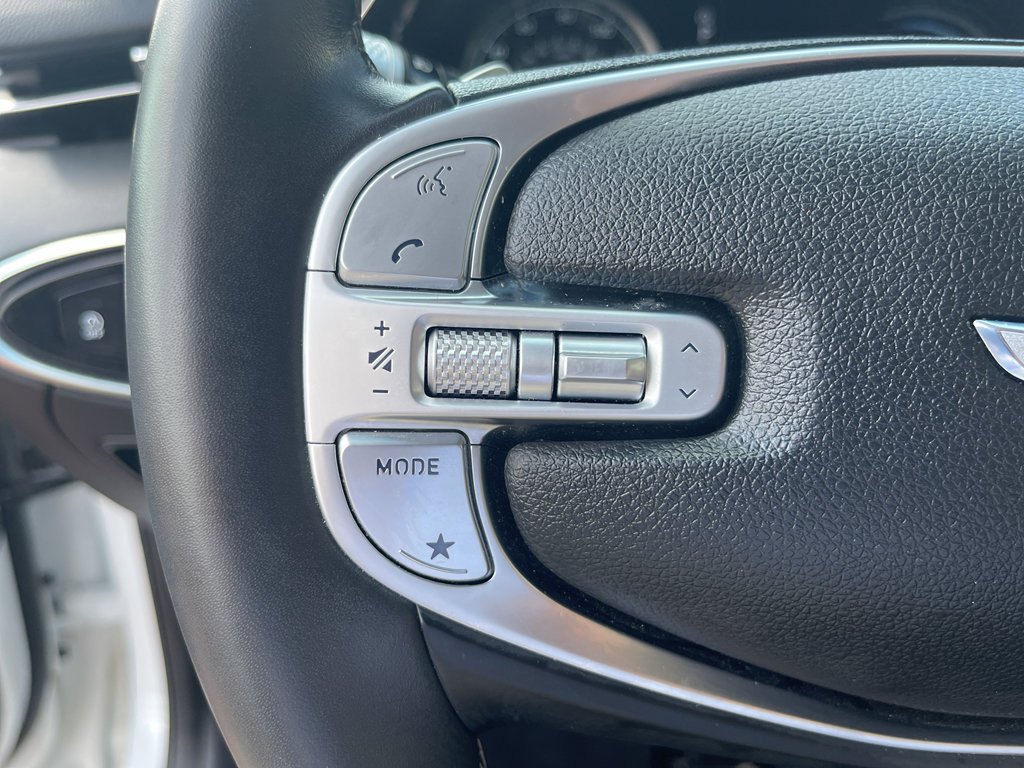 Used 2025 Genesis GV70 2.5T image 21