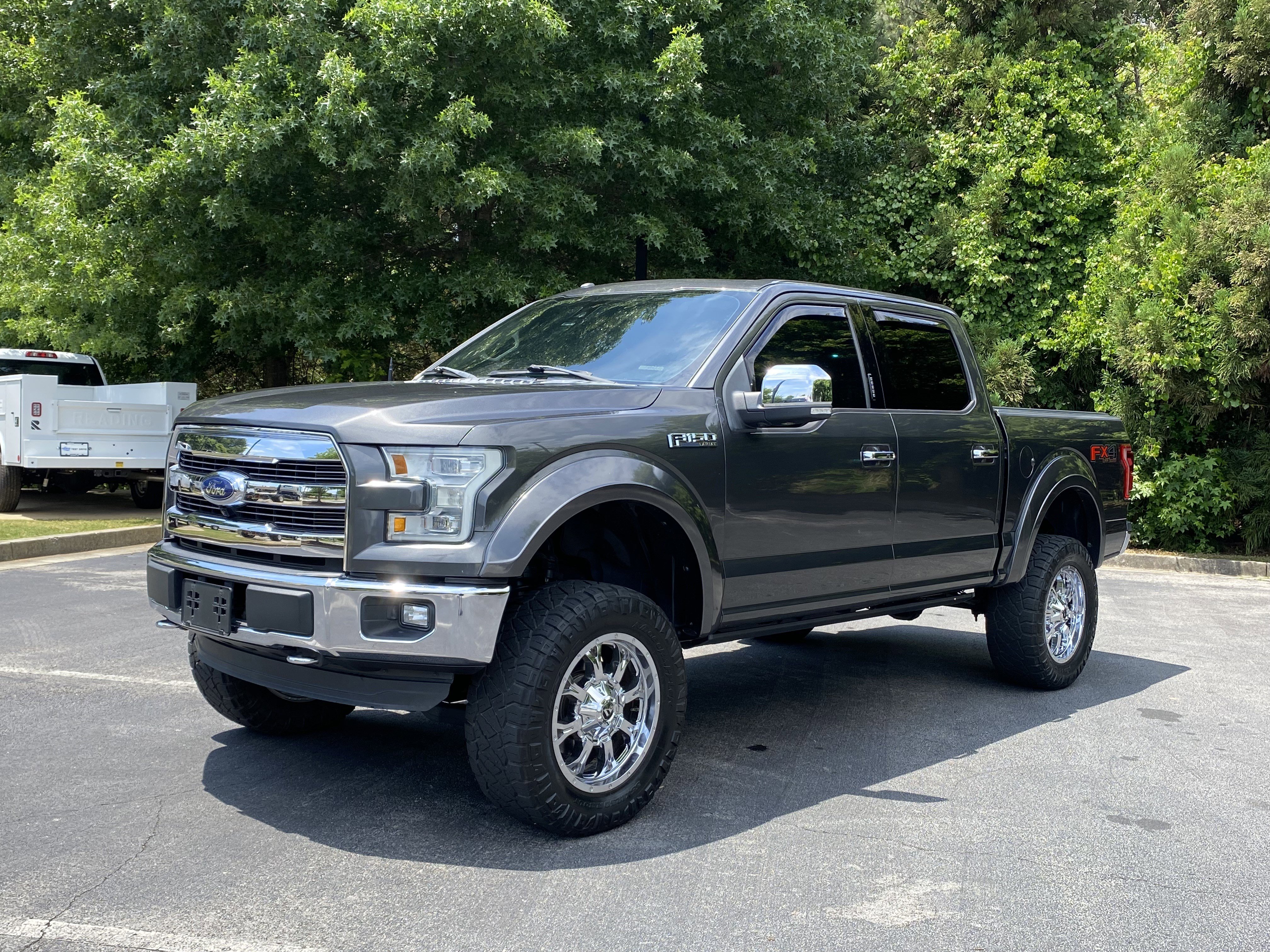 Used 2016 Ford F150 Lariat w/ Equipment Group 502A Luxury AWD/4WD image 5