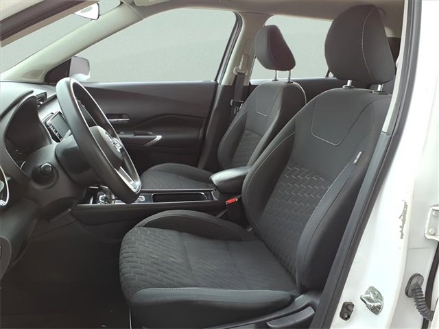 Used 2021 Nissan Kicks SV image 12