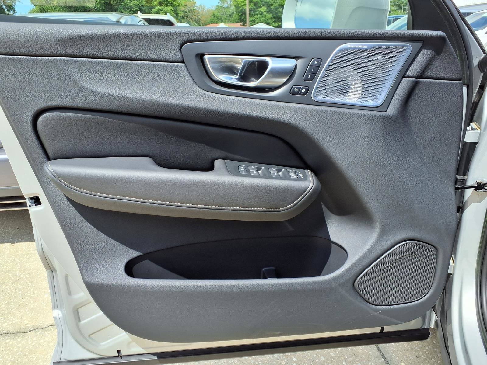 Certified 2023 Volvo XC60 B5 Ultimate image 20