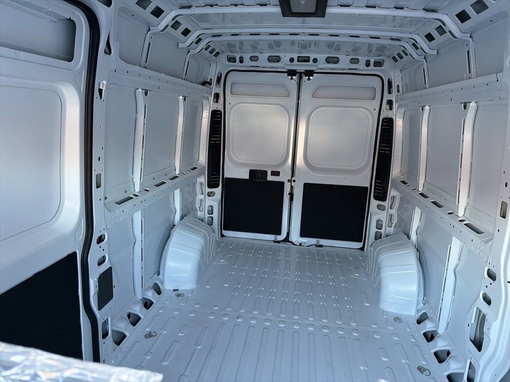 New 2026 RAM ProMaster 2500 w/ Convenience Group image 12