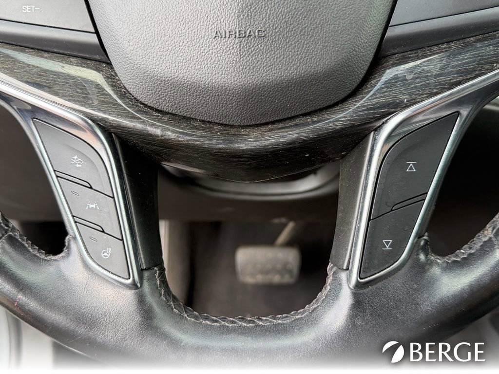 Used 2022 Cadillac XT5 Premium Luxury image 36