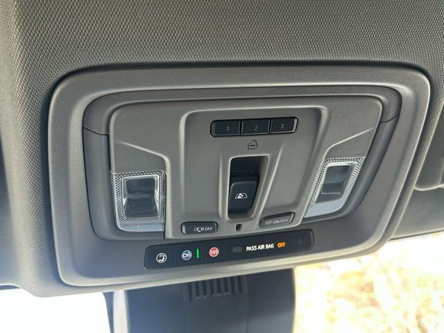 Used 2025 Chevrolet Silverado 1500 LT Trail Boss w/ Convenience Package II image 26