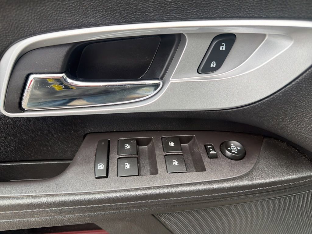Used 2016 Chevrolet Equinox LT image 10