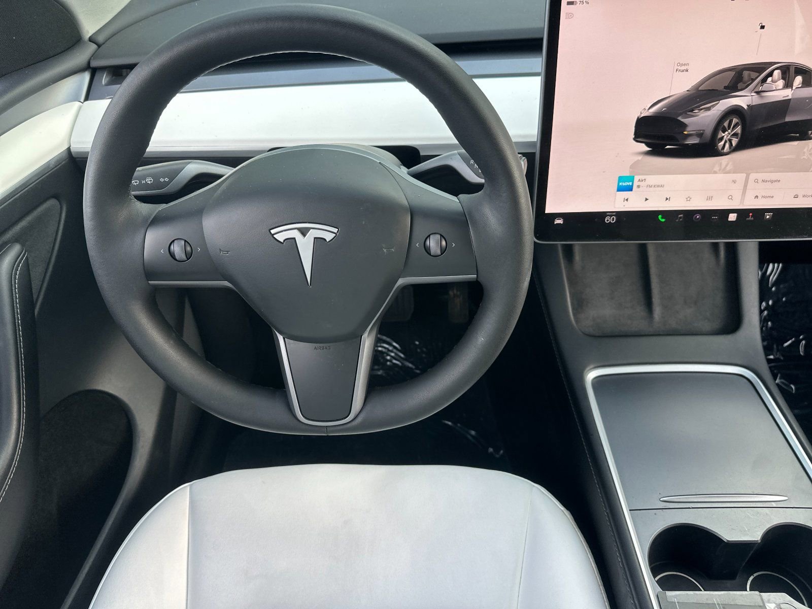 Used 2023 Tesla Model Y Long Range image 14