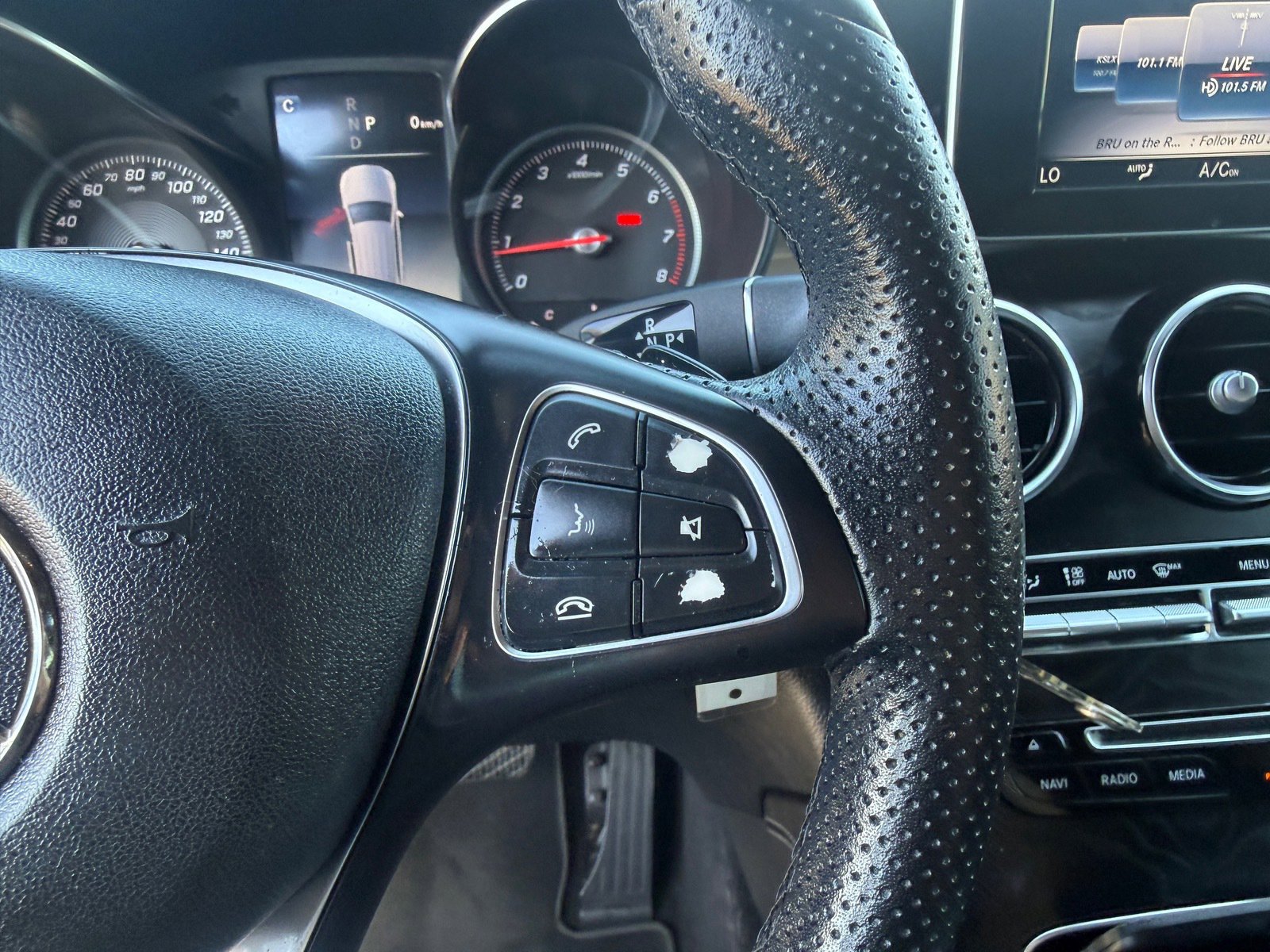 Used 2019 Mercedes-Benz GLC 300 image 30