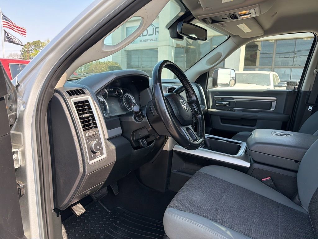 Used 2018 RAM 2500 Big Horn image 30