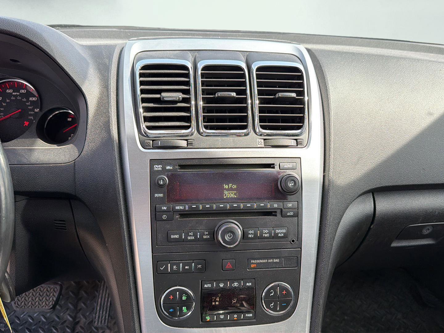 Used 2008 GMC Acadia SLT w/ Convenience Package image 15