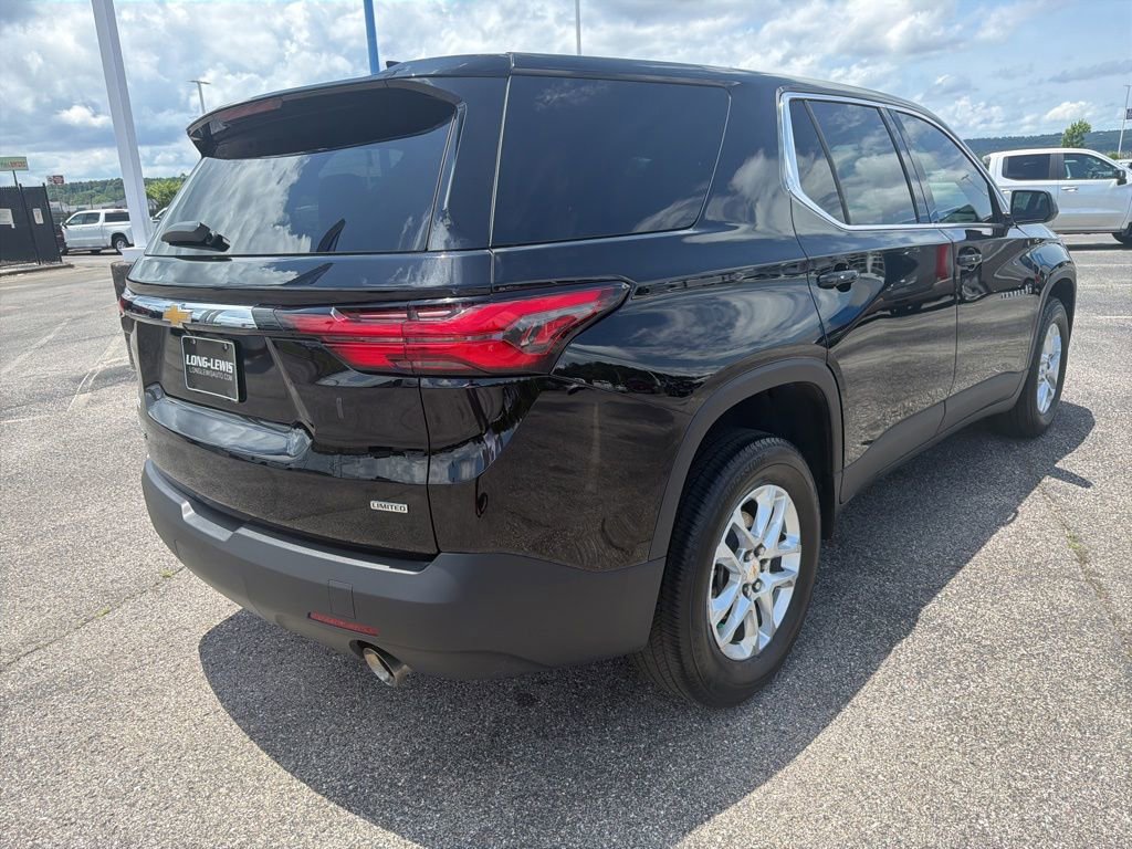 Used 2024 Chevrolet Traverse LS FWD image 5