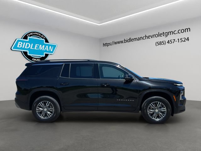 Used 2026 Chevrolet Traverse LT AWD/4WD image 9