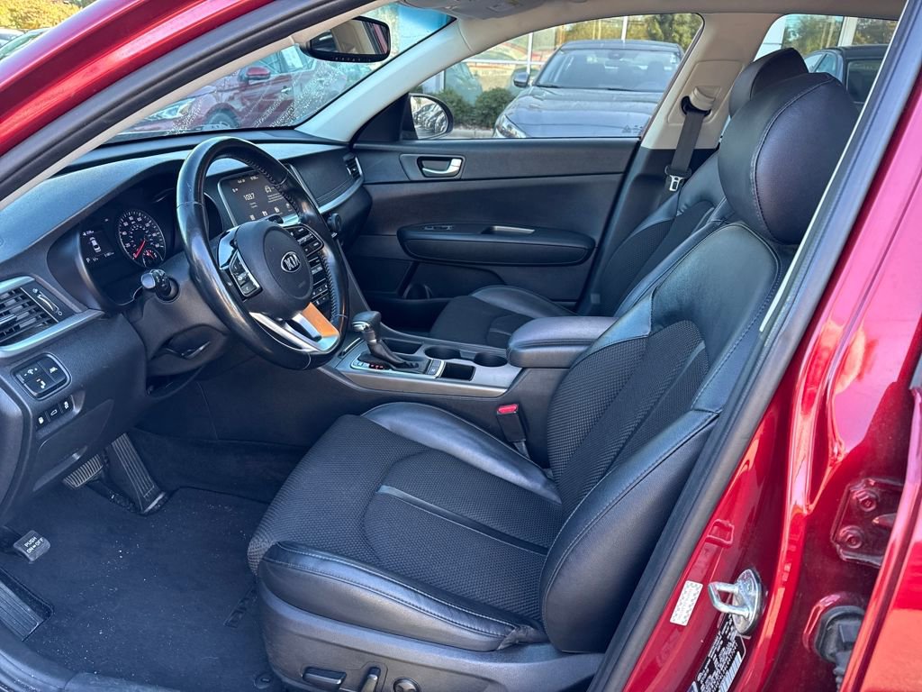 Used 2020 Kia Optima S image 9