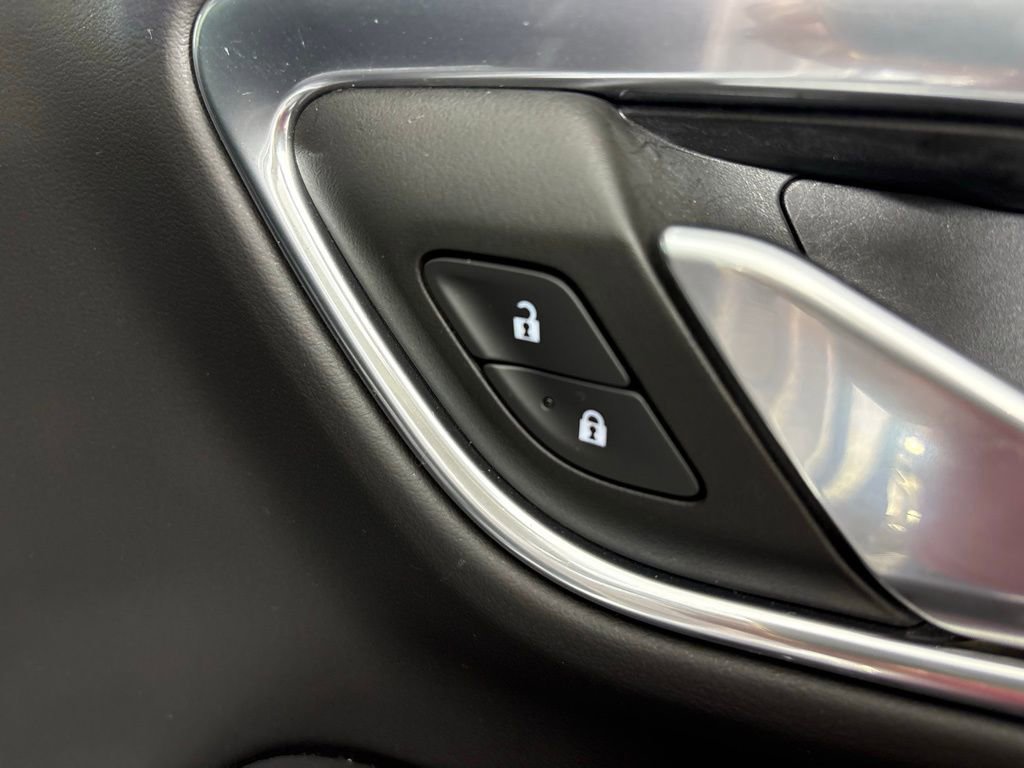 Used 2023 Chevrolet Suburban Premier image 52