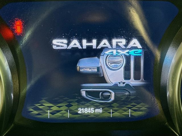 Used 2022 Jeep Wrangler Unlimited Sahara w/ Cold Weather Group image 13