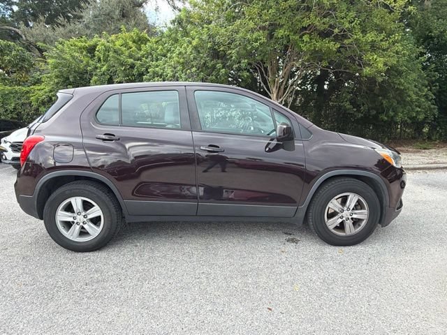 Used 2020 Chevrolet Trax LS FWD image 4