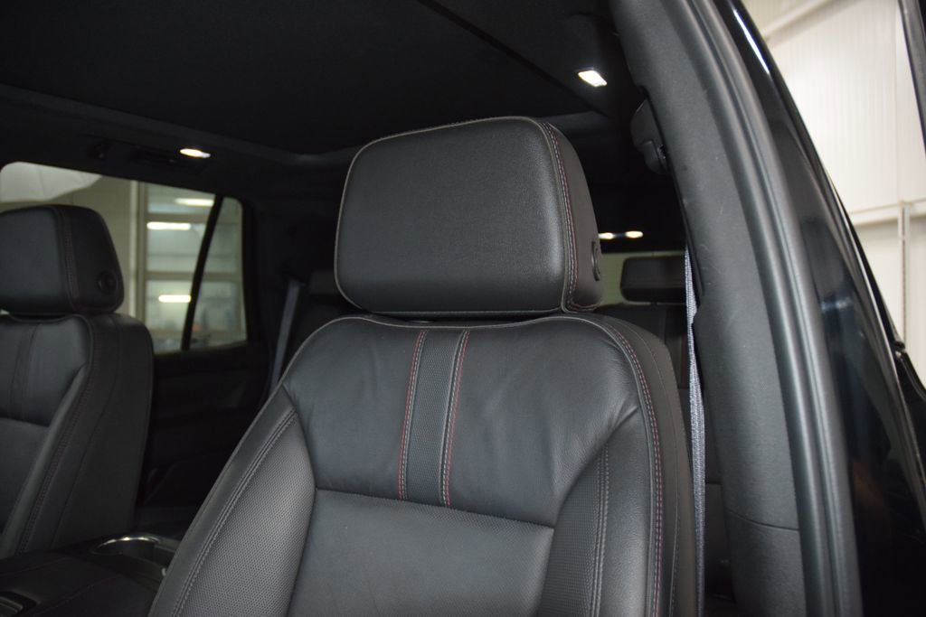 Used 2024 Chevrolet Tahoe RST w/ Luxury Package AWD/4WD image 39