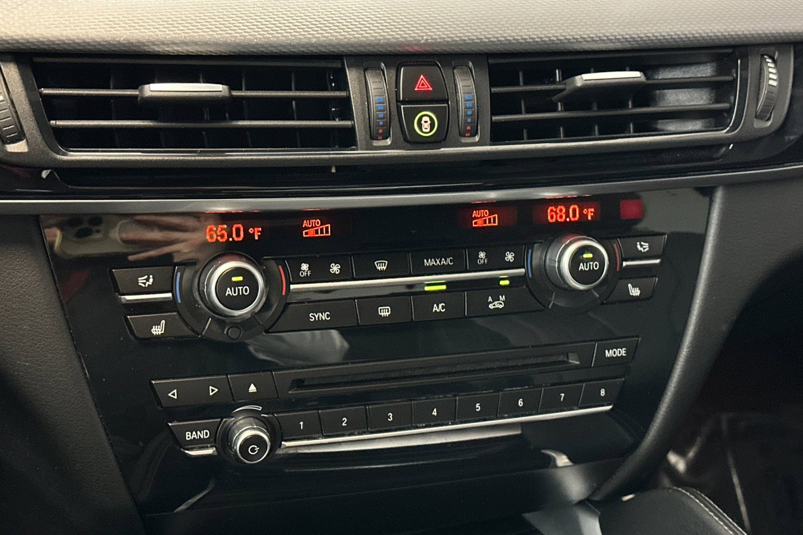 Used 2019 BMW X6 xDrive35i w/ M Sport Package image 24