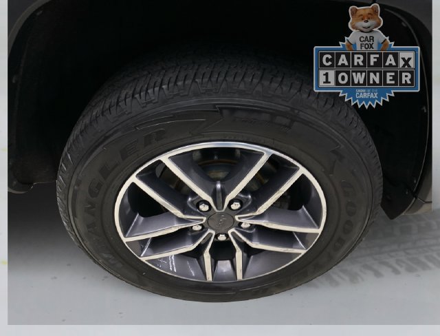 Used 2019 Jeep Grand Cherokee Limited AWD/4WD image 17