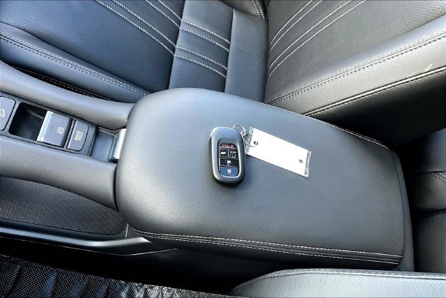Certified 2026 Honda HR-V EX-L image 36