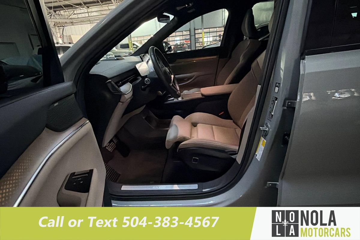 Used 2025 Volvo EX90 Plus AWD/4WD image 18
