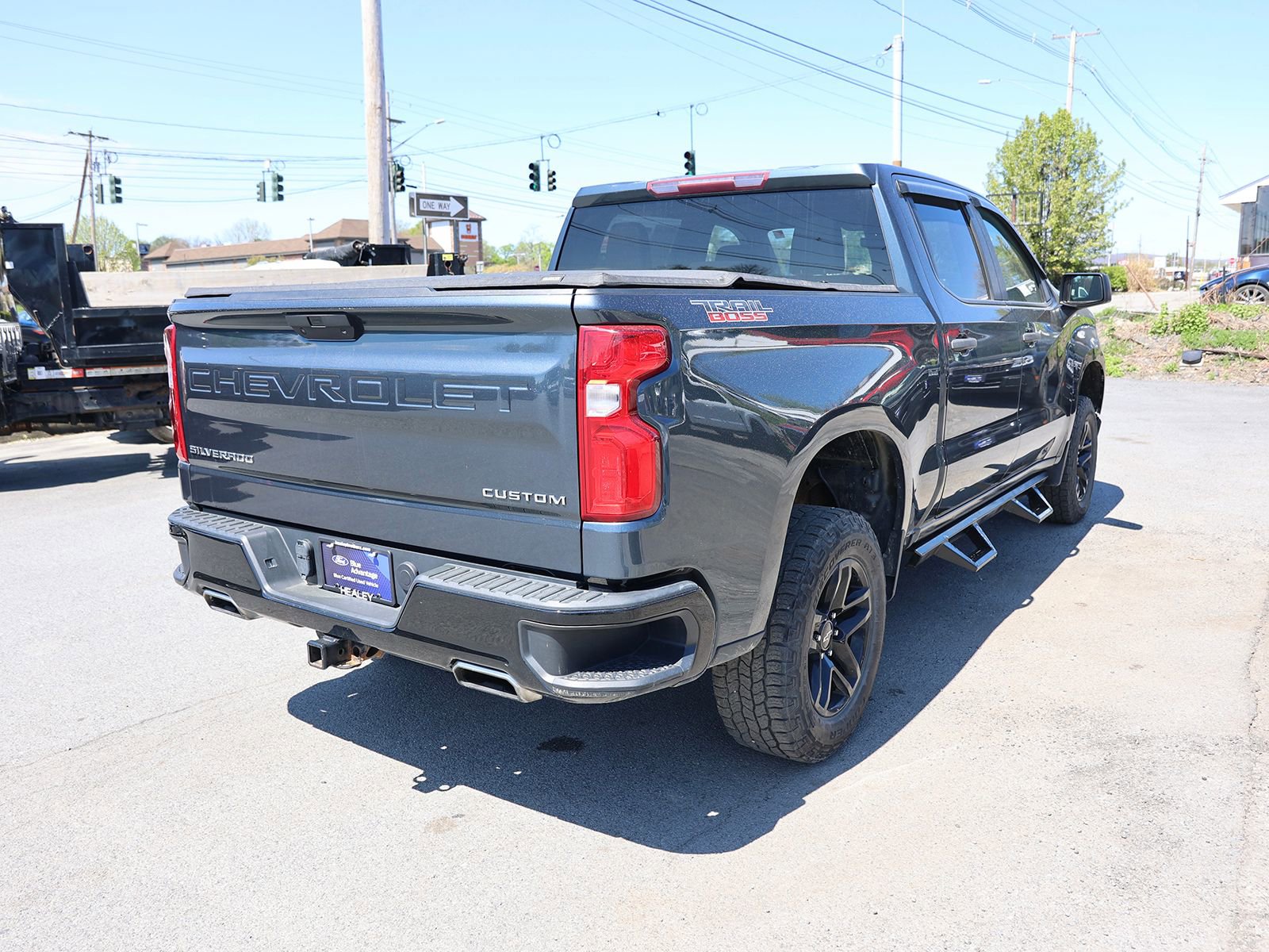 Used 2020 Chevrolet Silverado 1500 Custom Trail Boss w/ Custom Convenience Package AWD/4WD image 7
