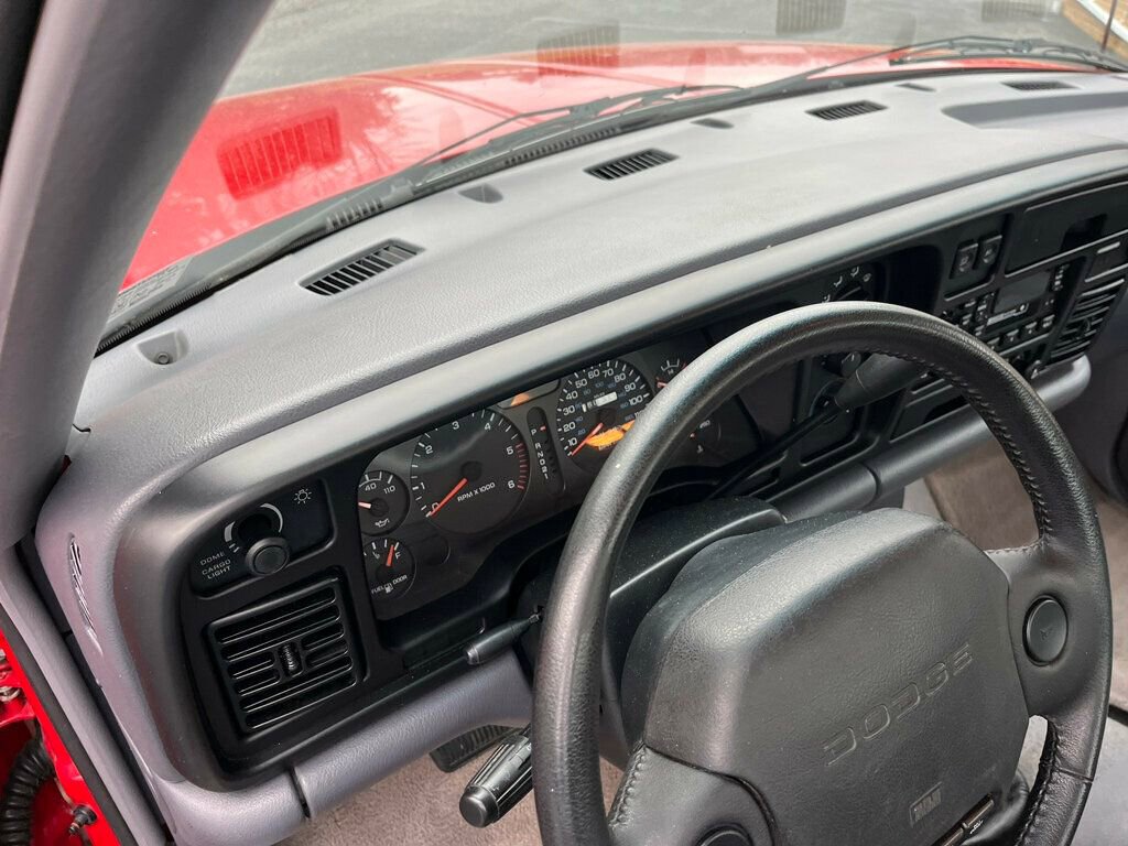 Used 1997 Dodge Ram 1500 Truck 4x4 Regular Cab image 12