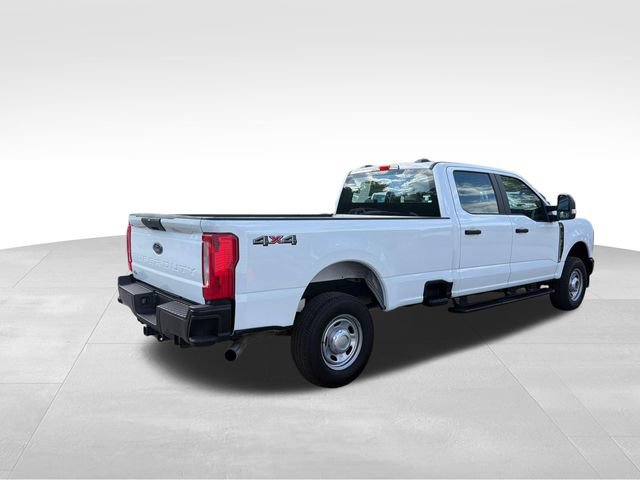 Used 2024 Ford F250 XL AWD/4WD image 3