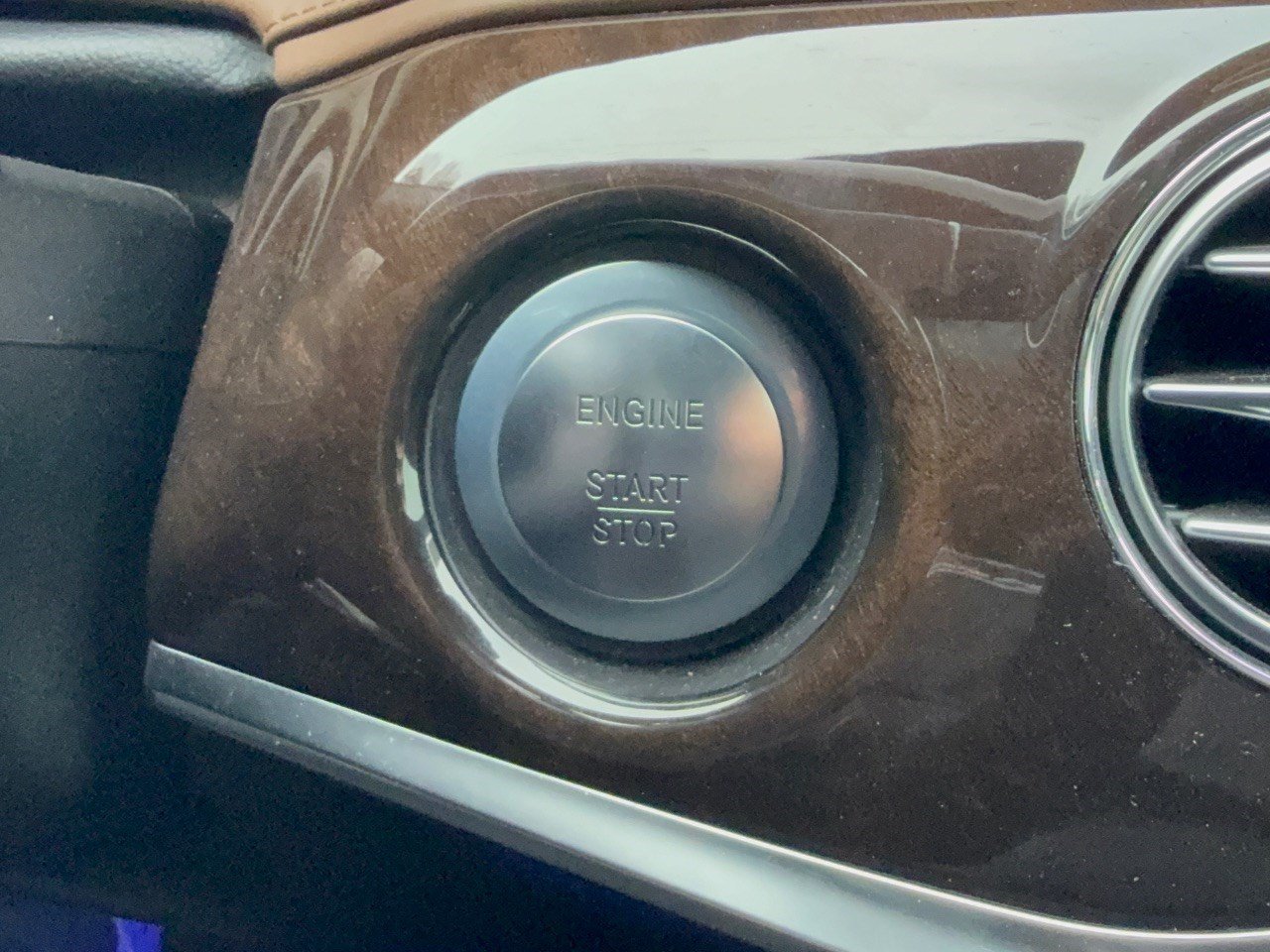 Used 2014 Mercedes-Benz S 550 Sedan image 20