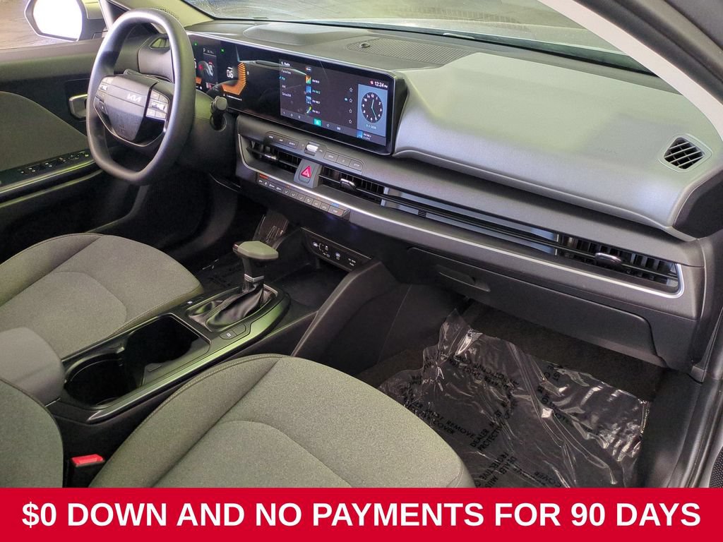 Used 2025 Kia K4 FWD image 29