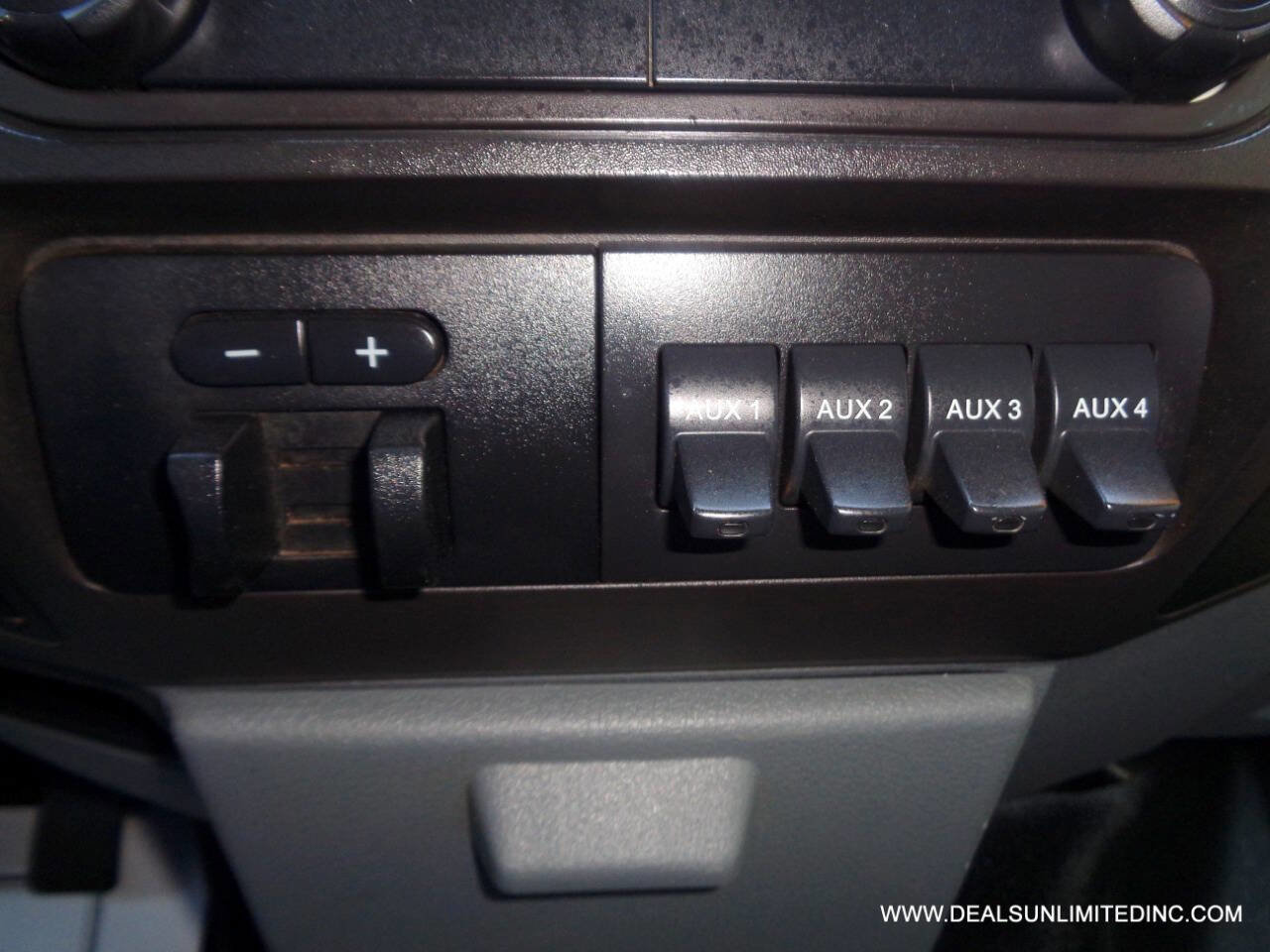 Used 2014 Ford F250 XL w/ Power Equipment Group image 12