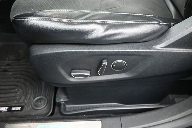 Used 2015 Ford Edge Sport w/ Equipment Group 401A AWD/4WD image 18