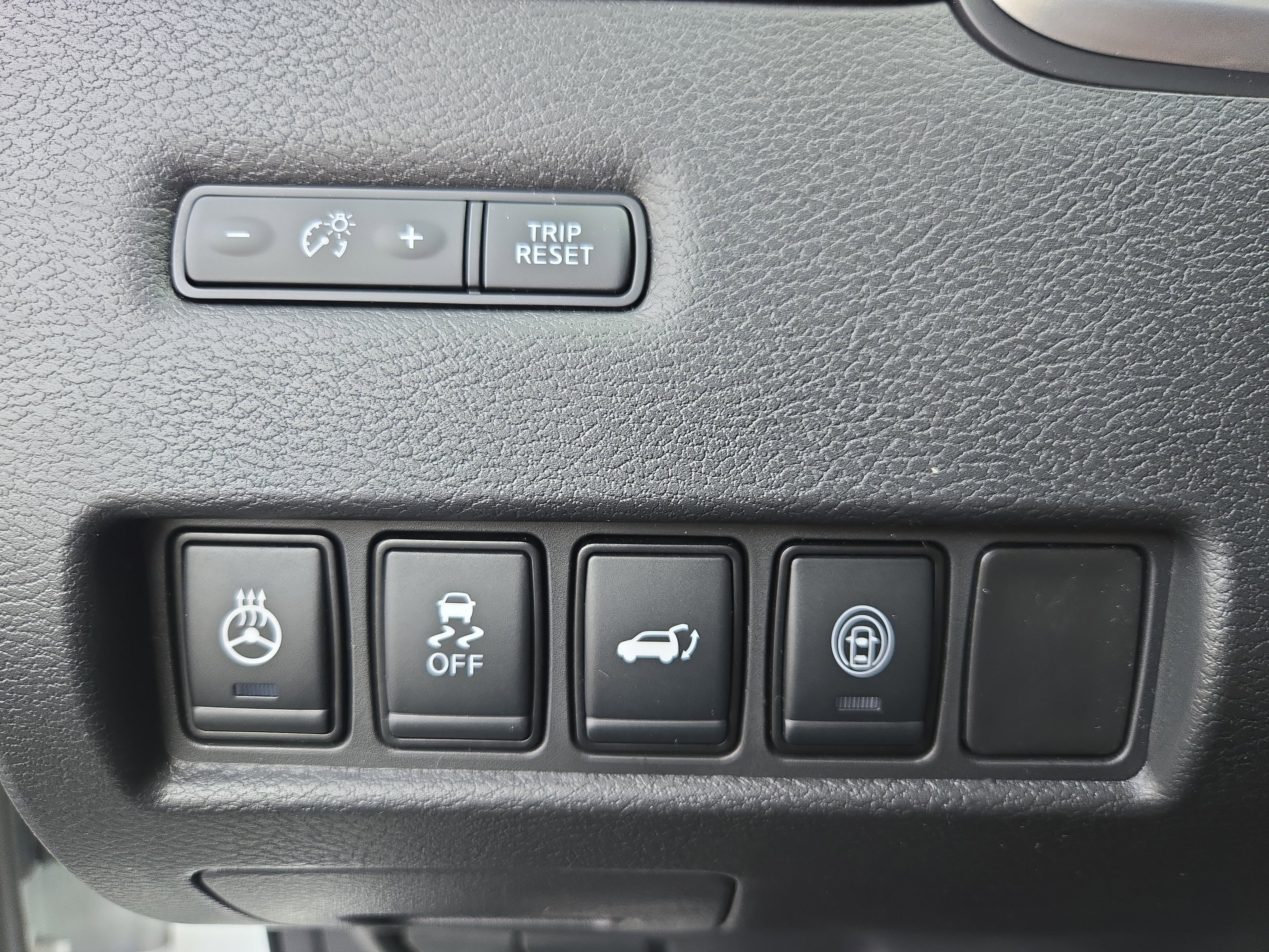 Certified 2024 Nissan Murano Platinum w/ Cargo Package image 17