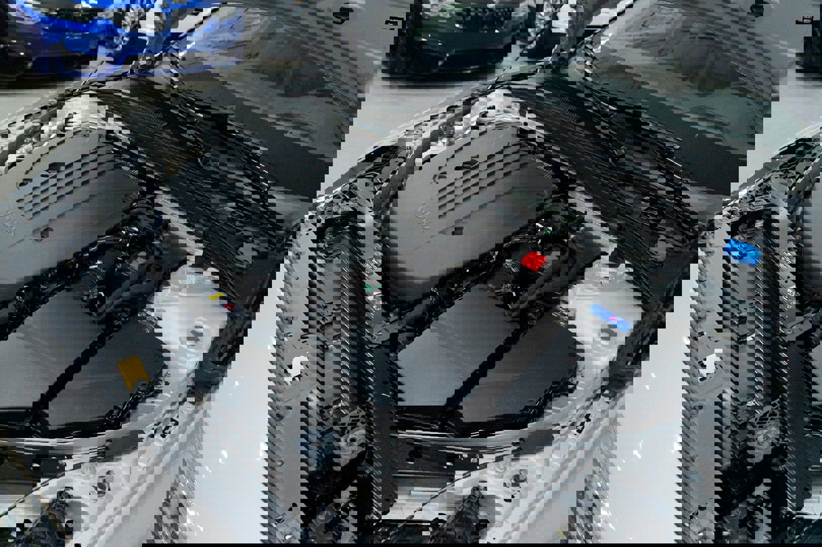 Used 2023 Volvo V60 B5 Cross Country Ultimate w/ Climate Package image 51