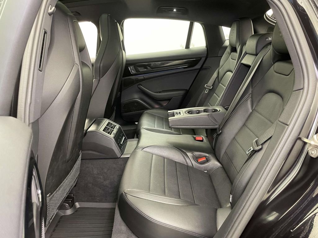 Certified 2024 Porsche Panamera 4 image 19