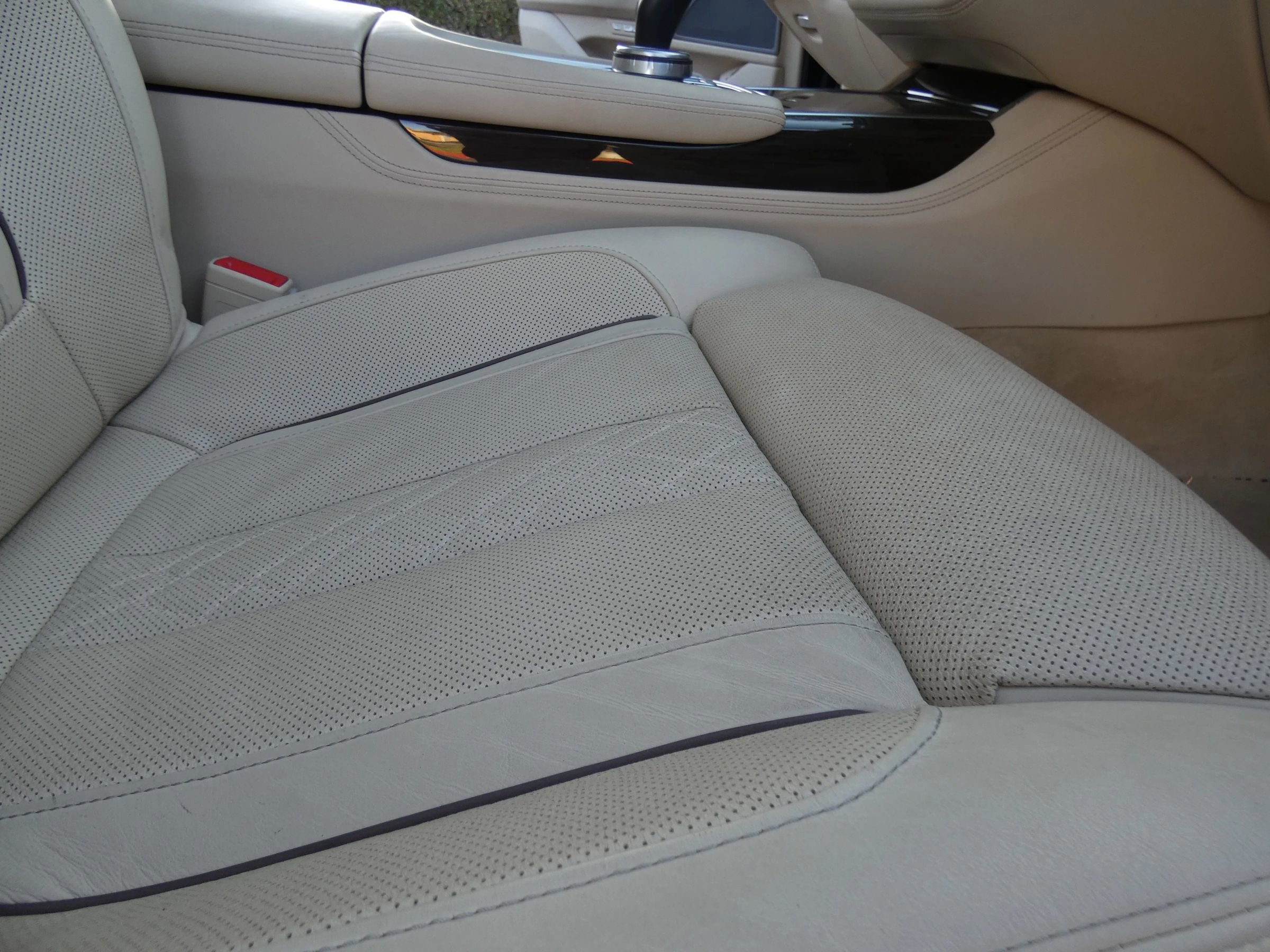 Used 2016 BMW 750i xDrive image 34