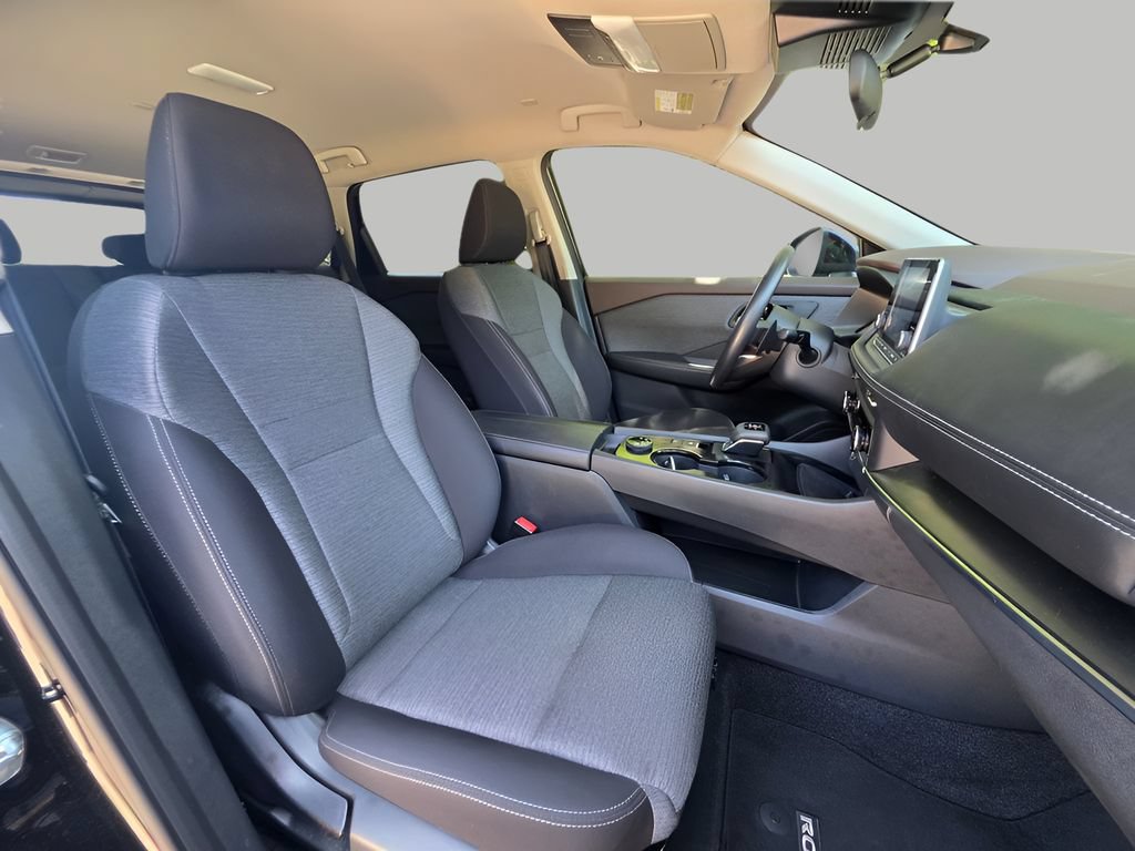 Used 2023 Nissan Rogue SV AWD/4WD image 10