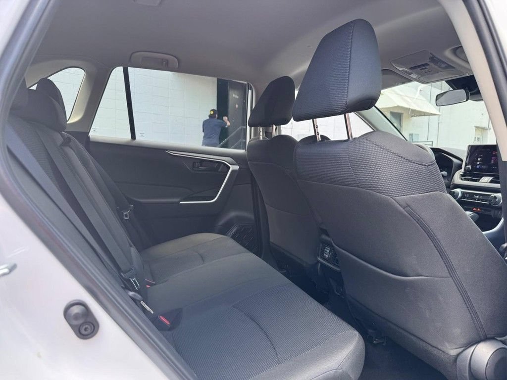 Used 2025 Toyota RAV4 LE AWD/4WD image 14