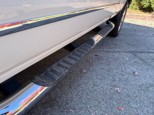 Used 2018 GMC Sierra 2500 SLT w/ Suspension Package, Off-Road image 10