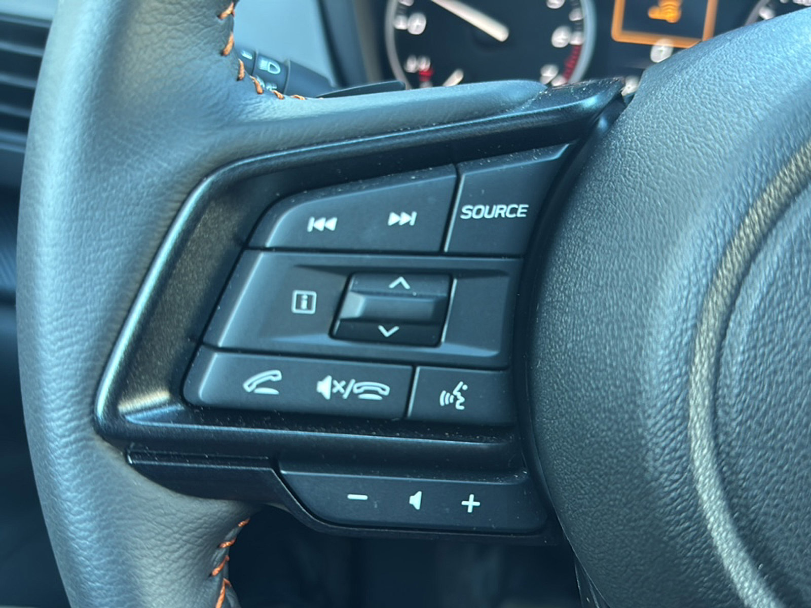 Certified 2025 Subaru Crosstrek 2.5i Limited w/ Popular Package #4A image 30