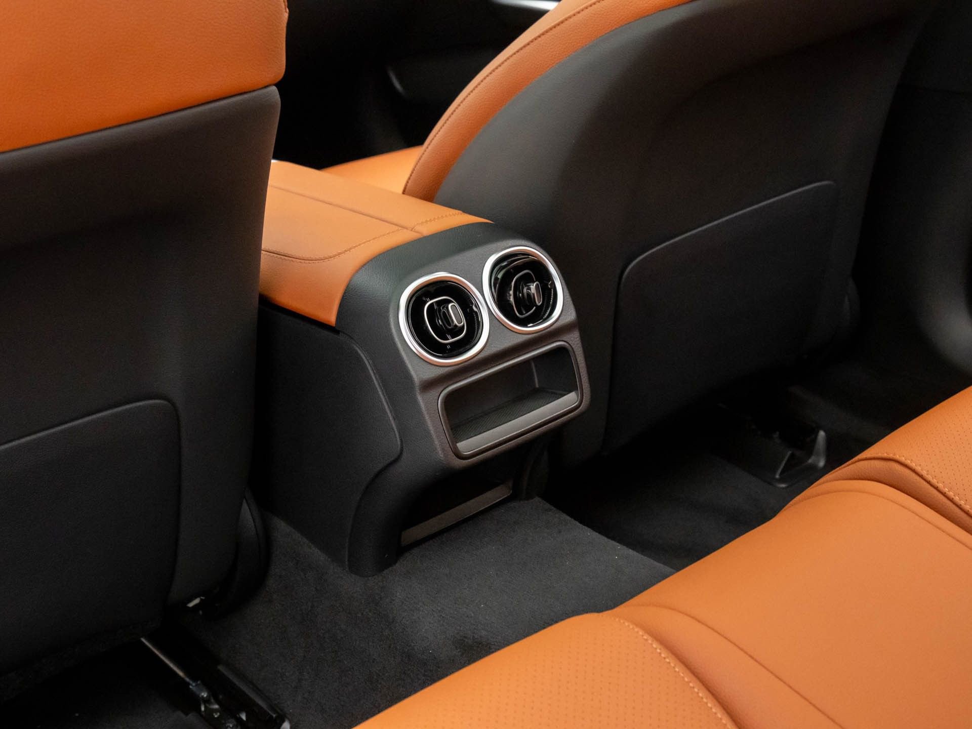 New 2026 Mercedes-Benz C 300 4MATIC Sedan image 17