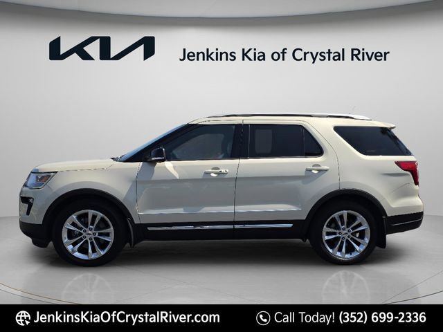 Used 2018 Ford Explorer XLT w/ Equipment Group 202A FWD image 13