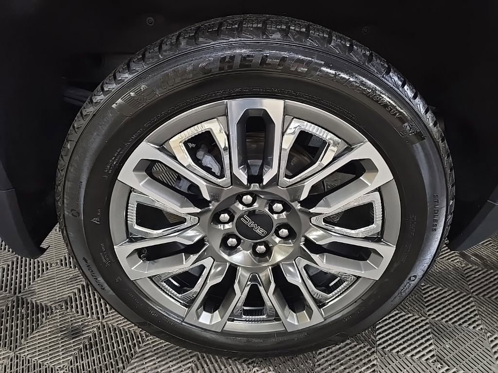 Used 2023 GMC Sierra 1500 Denali Ultimate image 13