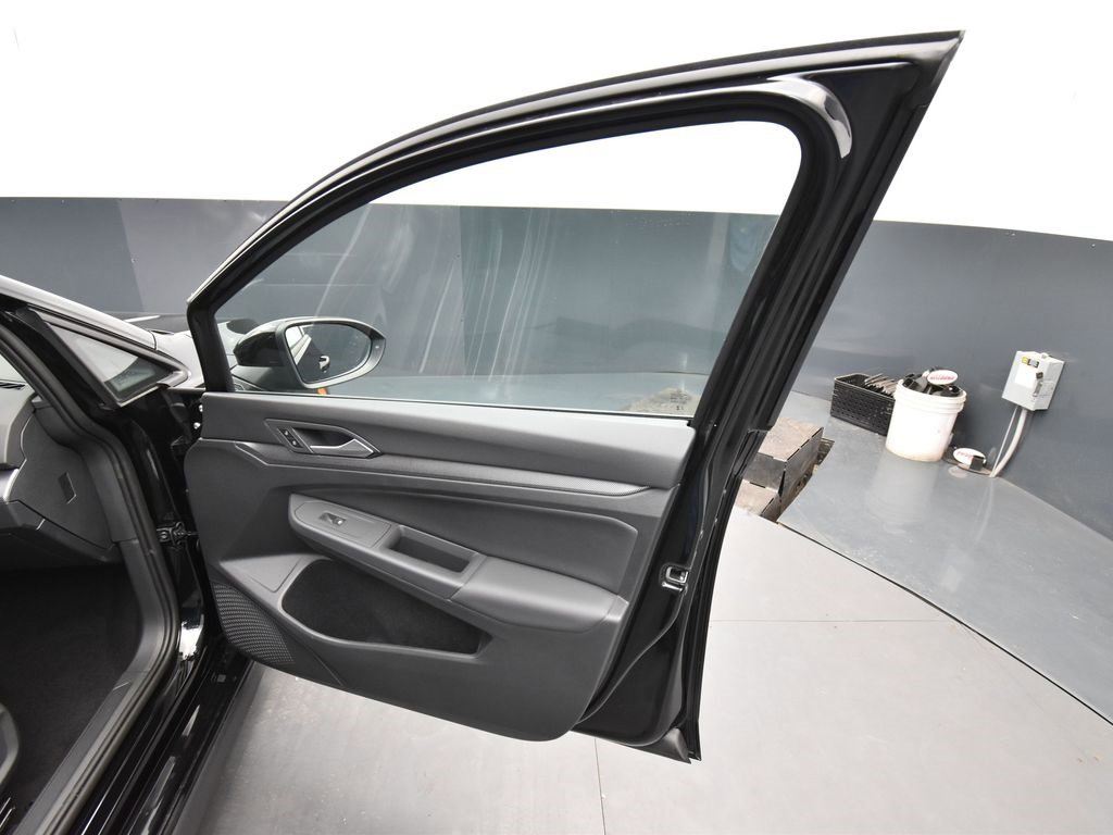 Used 2025 Volkswagen GTI SE image 15