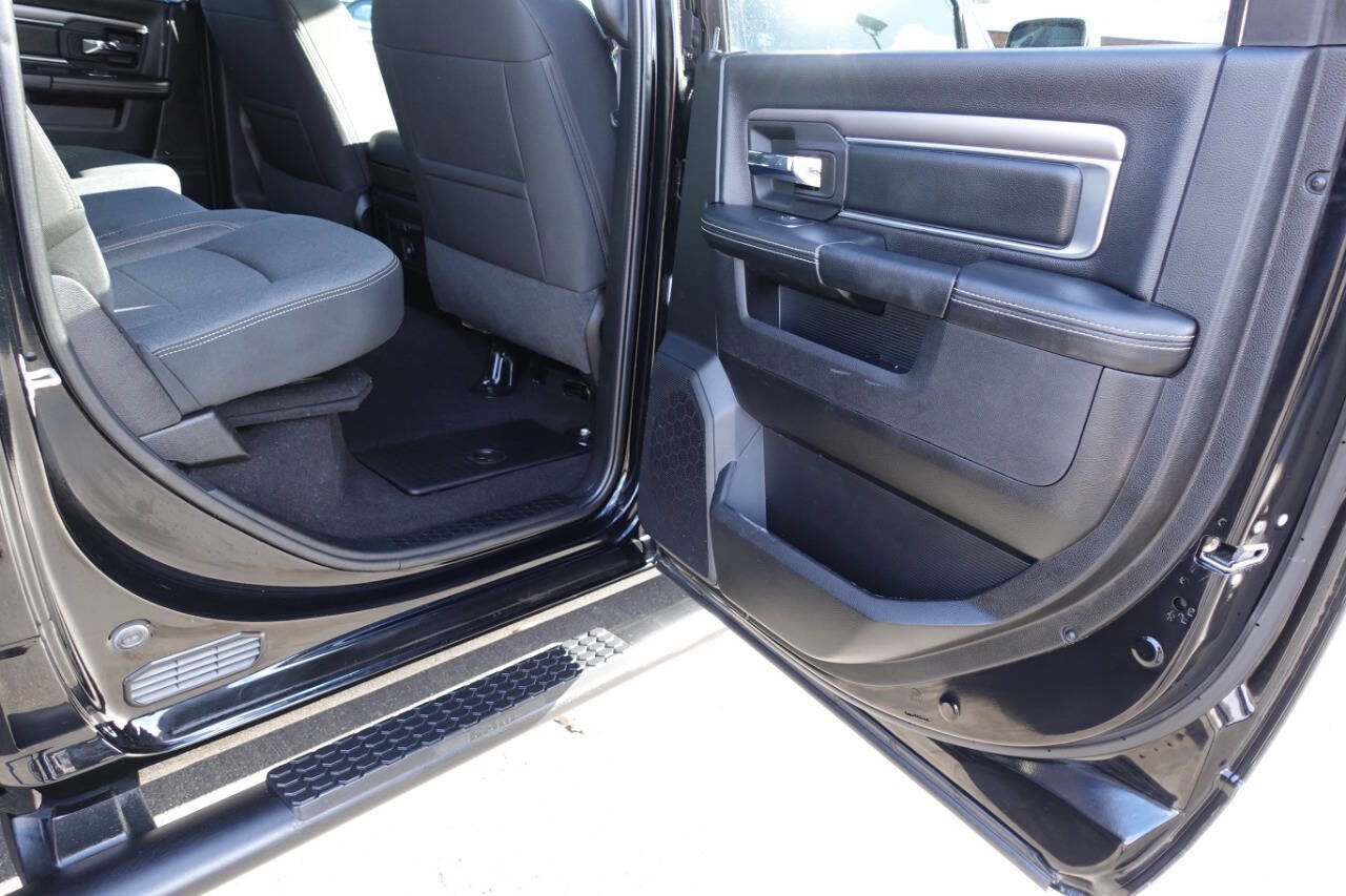 Used 2021 RAM 1500 Classic Warlock image 27