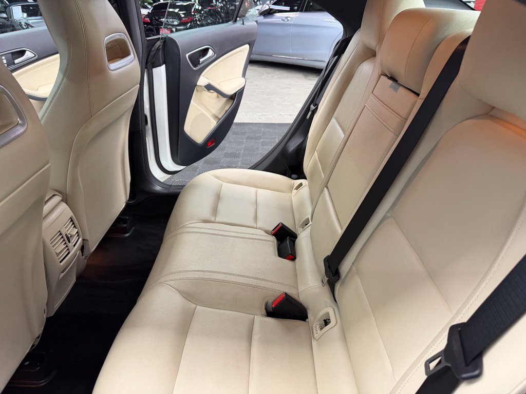 Used 2019 Mercedes-Benz CLA 250 image 39