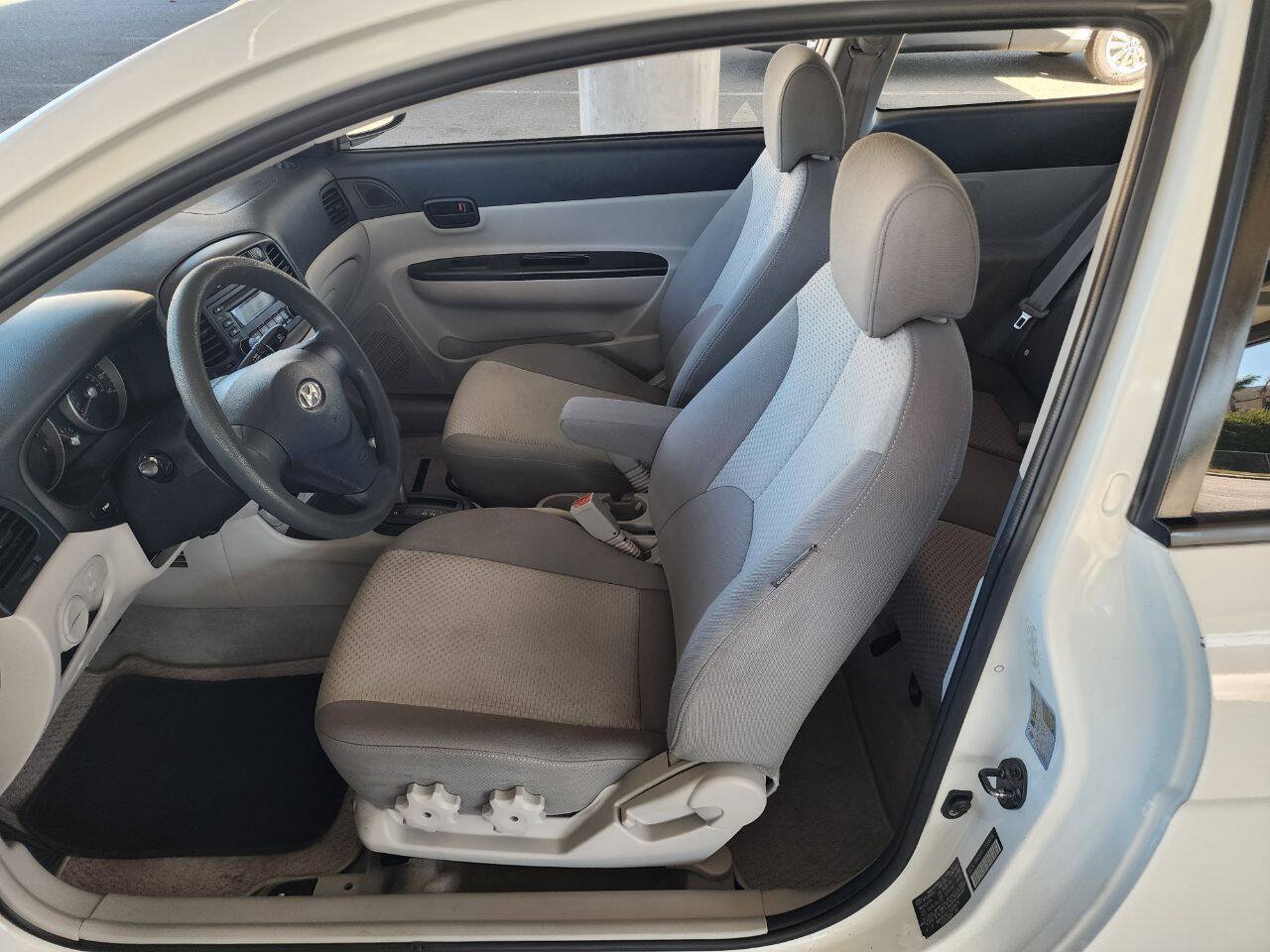 Used 2007 Hyundai Accent GS FWD image 11